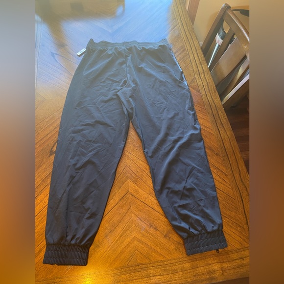 NWT Victoria Secret Sport VSX Windpant - Picture 2 of 5